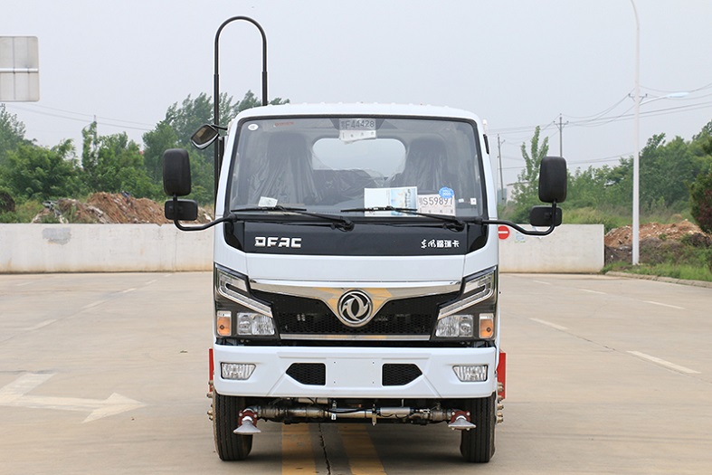 國六東風(fēng)小福瑞卡5噸抑塵車