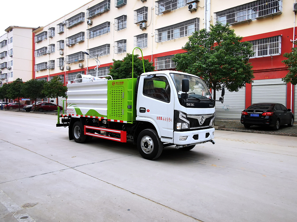 東風(fēng)小多利卡霧炮車國六4.5立方