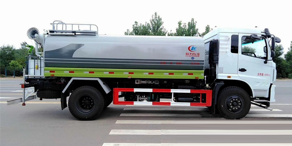 國六12-14方東風專底霧炮車30-40米