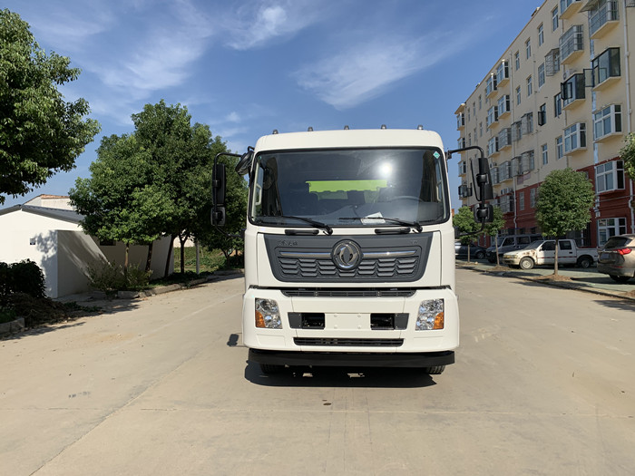 國(guó)六東風(fēng)天錦吸塵車-湖北程力洗掃車廠家