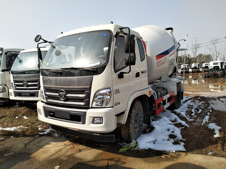 福田6方攪拌車(chē)