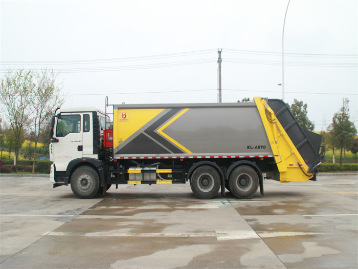 國(guó)六重汽豪沃后雙橋20方壓縮垃圾車(chē)