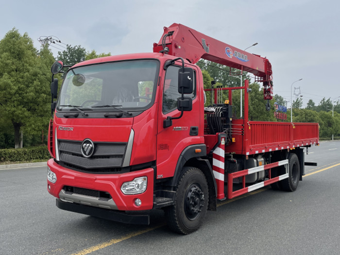 福田瑞沃單排8噸隨車(chē)吊_8噸隨車(chē)吊價(jià)格_隨車(chē)吊廠家