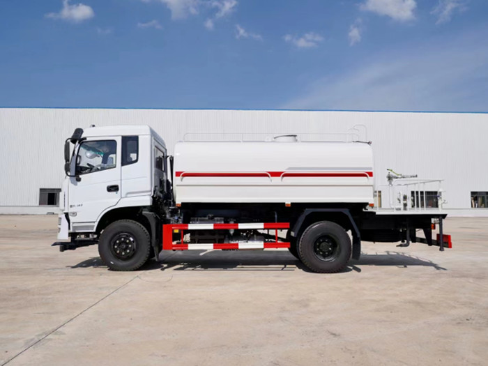 國六東風(fēng)Q7 12噸灑水車_灑水車廠家